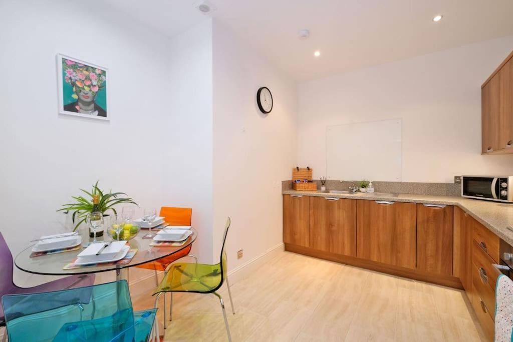 Modern & Spacious Apartment In City Centre Aberdeen Exteriér fotografie